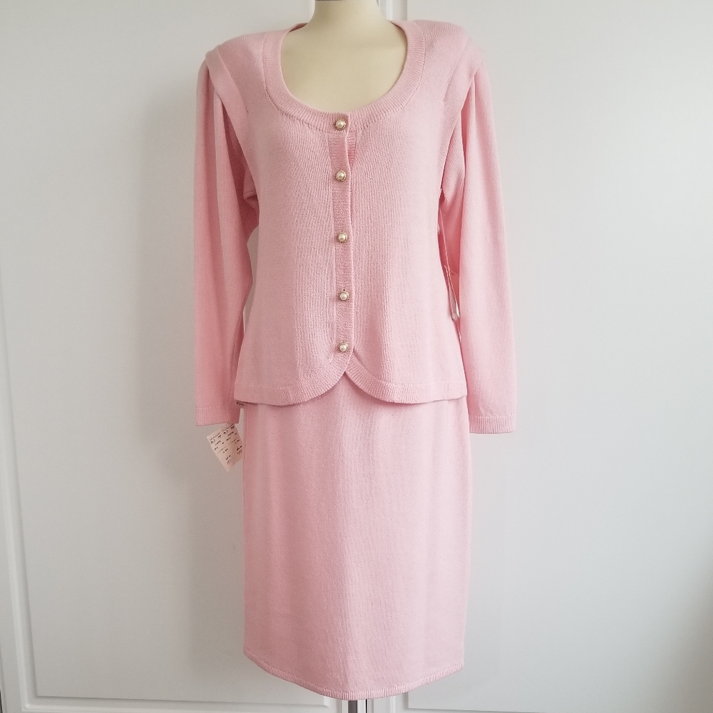 St John Skirt Suit  Size 14  Pink HOST PICK!!